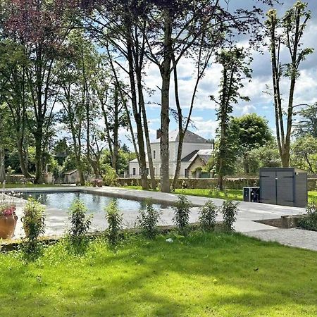 Le Manoir Des Perrieres Bed & Breakfast Rochechouart Exterior photo