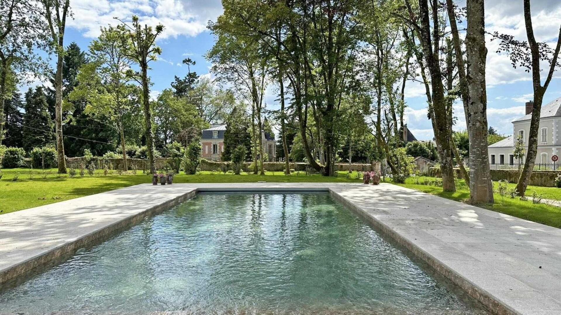 Le Manoir Des Perrieres Bed & Breakfast Rochechouart Exterior photo